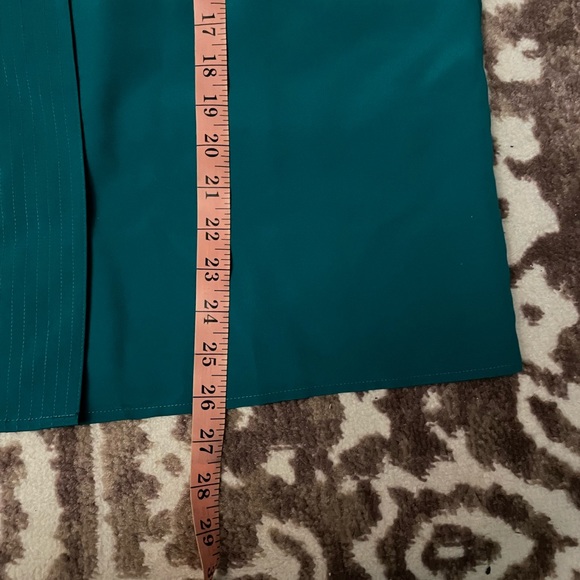 VNTG  Selleca (80s) Emerald Green Blouse - Picture 5 of 6